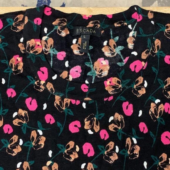 ESCADA Wool/Silk Short Sleeve Sweater - Picture 2 of 5